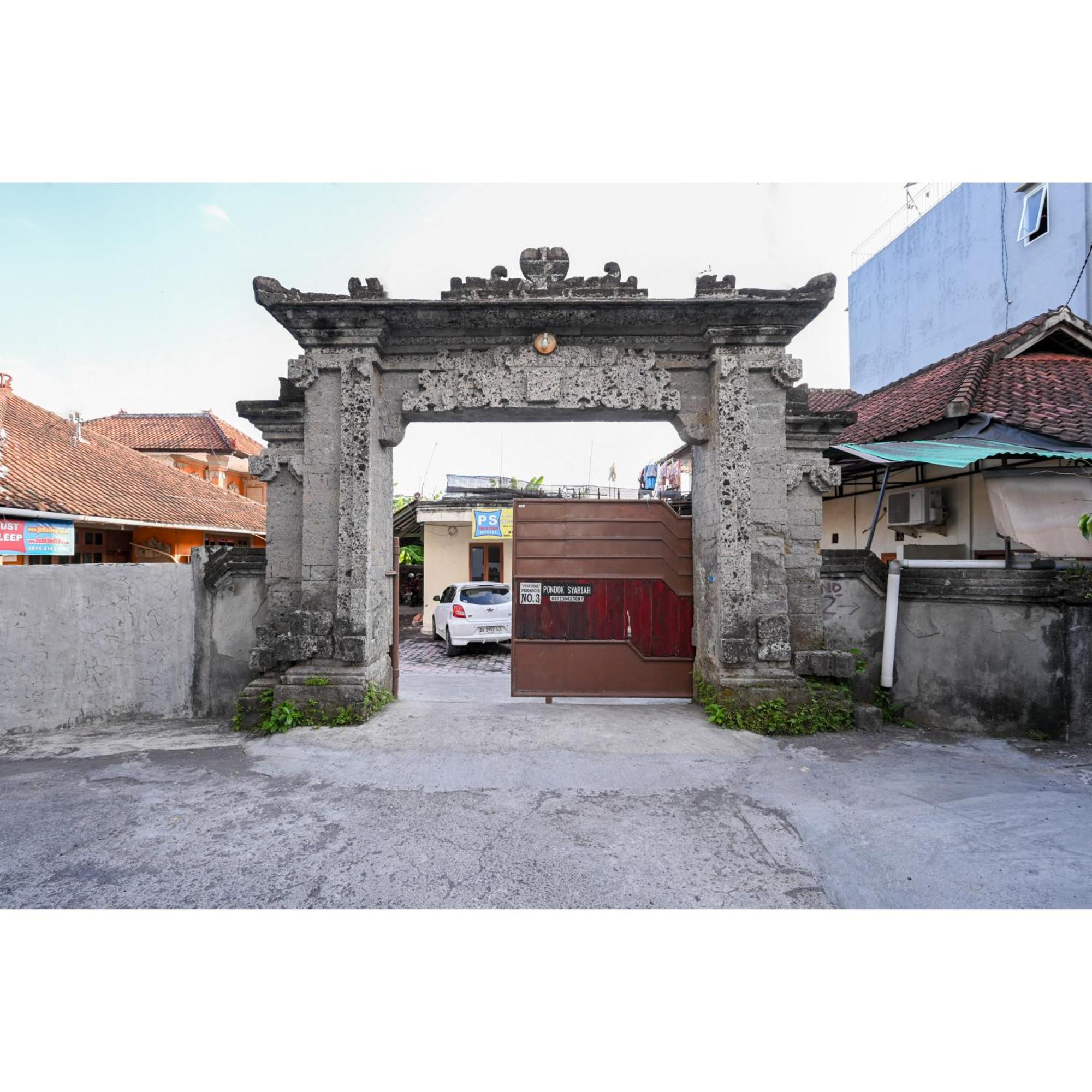 Collection O 91684 Pondok Syariah Hotel Kerobokan  Exterior photo